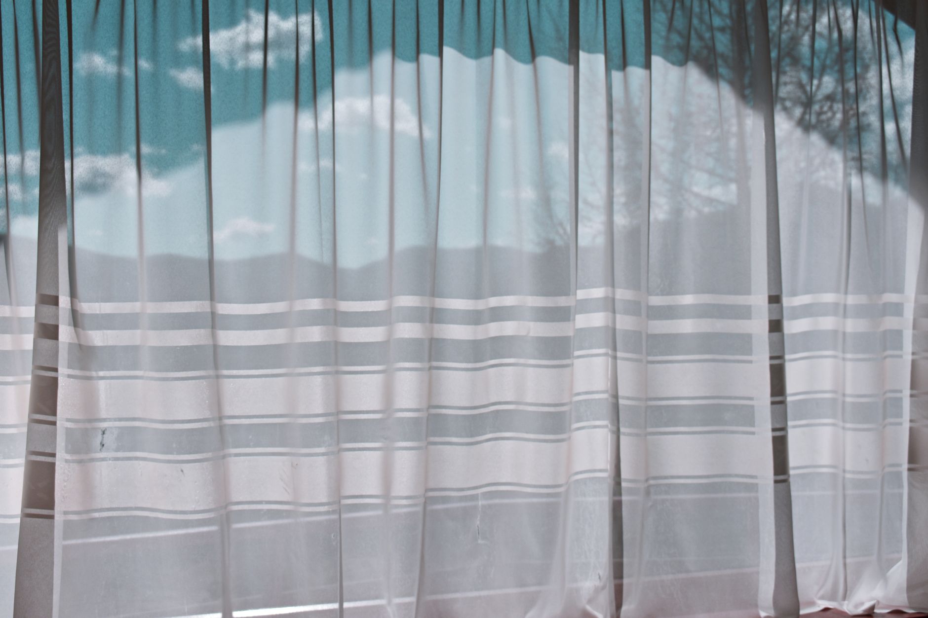 Keeping windows closed and sealed against smoke